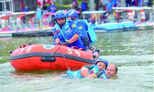 景区水上救生应急演练_水上救援演练